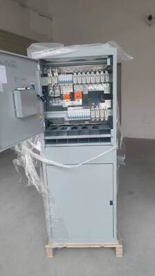 Vertiv NetSure 731 CC2-X2 48V 600A 36kW سیستم برق ثابت کابینت اصلاح کننده مخابرات برای ایستگاه پایه